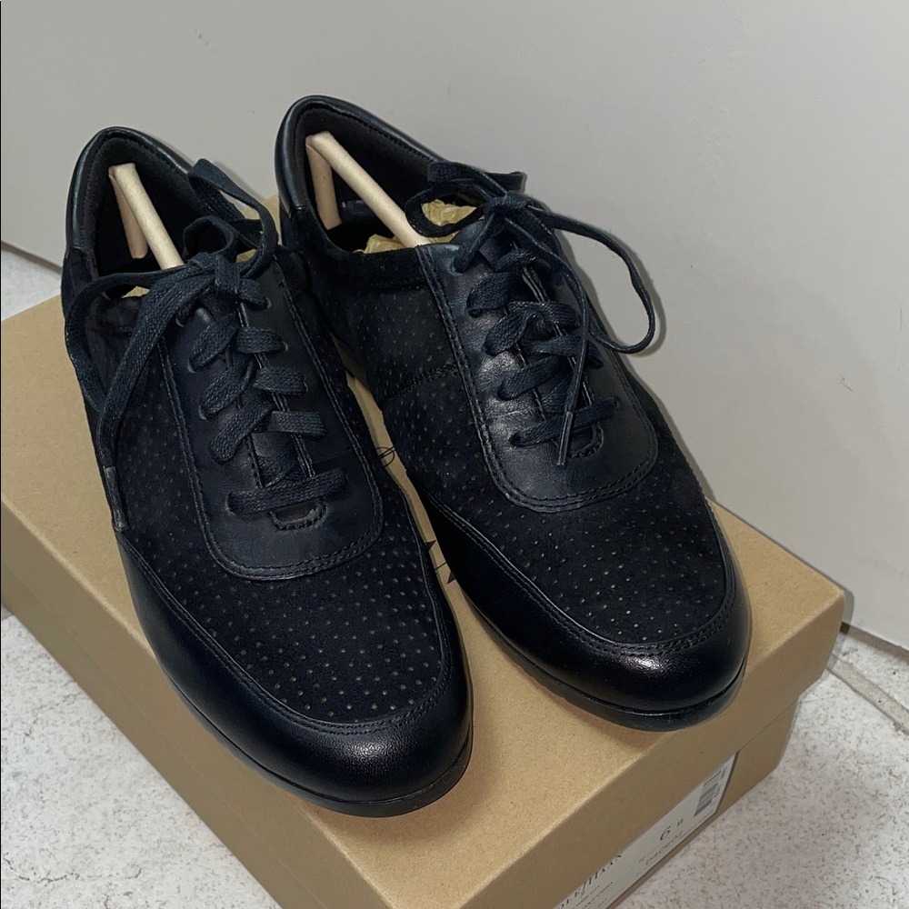 Cole Haan Black Leather &Suede Oxford Shoes -Women’s Size 6- Brand New with Tags